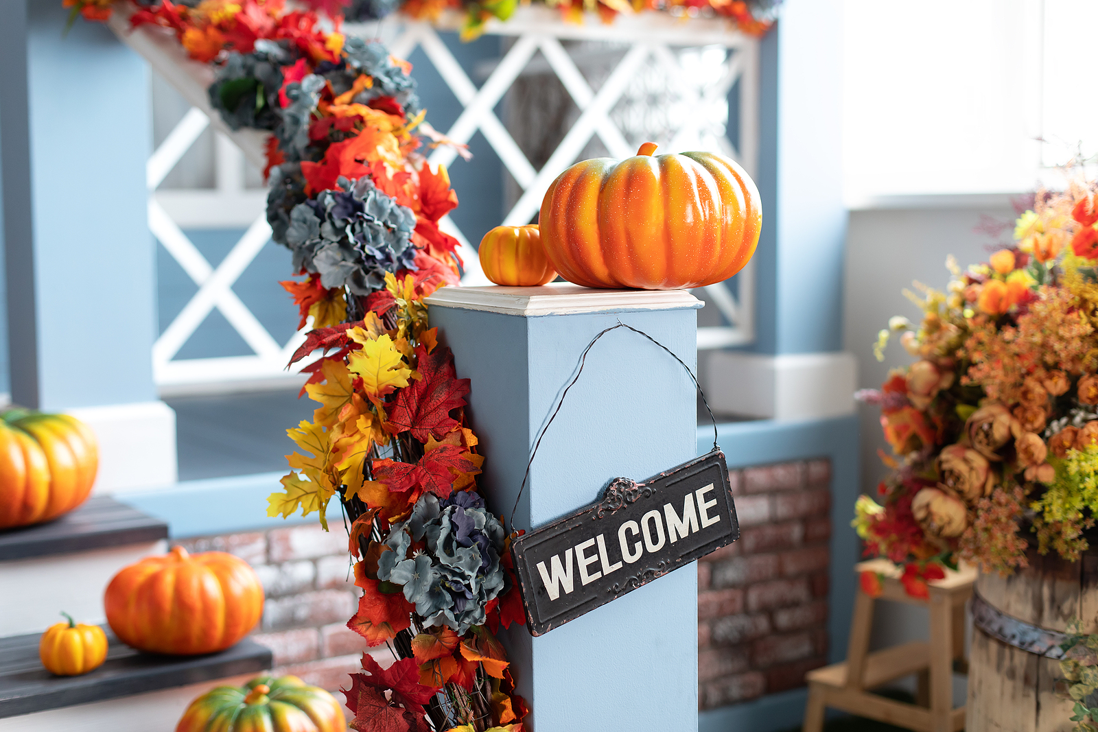 10 Front Porch Décor Ideas to Increase Your Home’s Curb Appeal | Apple ...